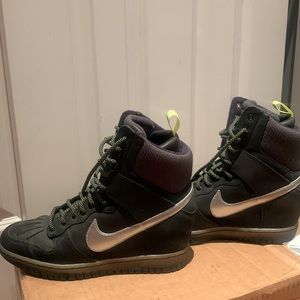 Nike Waterproof Dunk Sky HI Sneakerboot Black/ Volt Silver 684954 001
